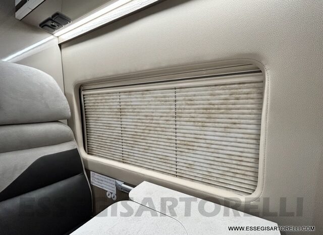 OCCASIONE : CHAUSSON PREMIUM V 690 160 CV AUTOMATICO 2023 FULL km 9.618 DOPPIO CLIMA pieno