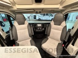 OCCASIONE : CHAUSSON PREMIUM V 690 160 CV AUTOMATICO 2023 FULL km 9.618 DOPPIO CLIMA pieno