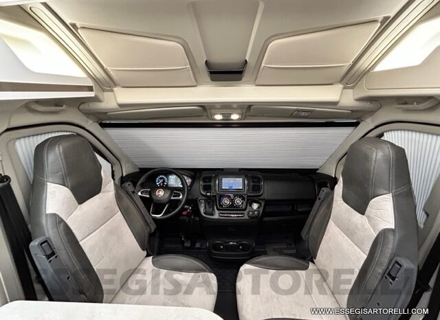 OCCASIONE : CHAUSSON PREMIUM V 690 160 CV AUTOMATICO 2023 FULL km 9.618 DOPPIO CLIMA pieno