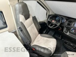 OCCASIONE : CHAUSSON PREMIUM V 690 160 CV AUTOMATICO 2023 FULL km 9.618 DOPPIO CLIMA pieno