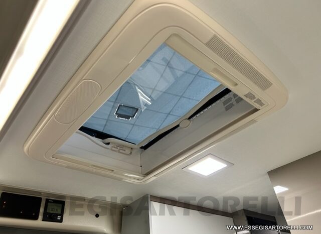 OCCASIONE : CHAUSSON PREMIUM V 690 160 CV AUTOMATICO 2023 FULL km 9.618 DOPPIO CLIMA pieno