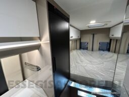 OCCASIONE : CHAUSSON PREMIUM V 690 160 CV AUTOMATICO 2023 FULL km 9.618 DOPPIO CLIMA pieno