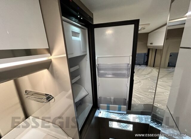OCCASIONE : CHAUSSON PREMIUM V 690 160 CV AUTOMATICO 2023 FULL km 9.618 DOPPIO CLIMA pieno
