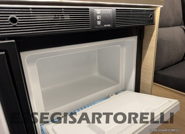 CHAUSSON NEW FIAT SPORTLINE V 594 2027 VAN 599 CM AUTOMATICO pieno