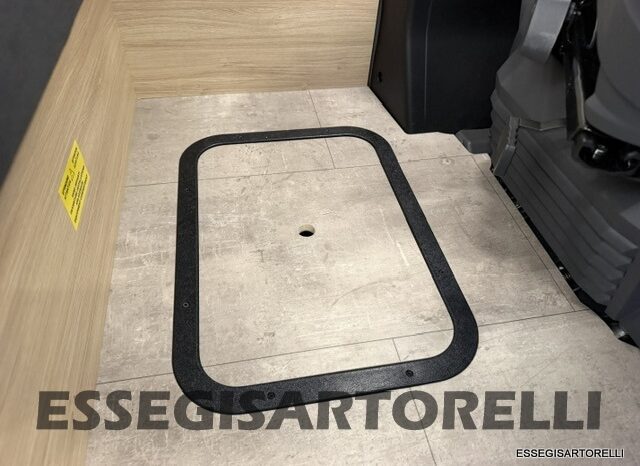 CHAUSSON NEW FIAT SPORTLINE V 594 2027 VAN 599 CM AUTOMATICO pieno