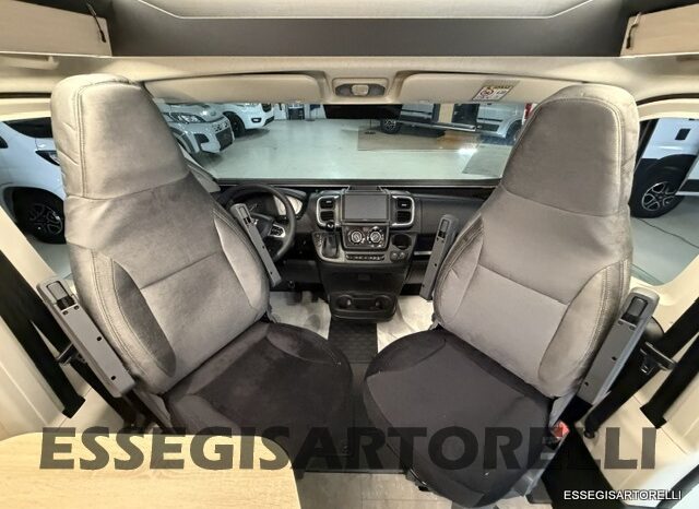CHAUSSON NEW FIAT SPORTLINE V 594 2027 VAN 599 CM AUTOMATICO pieno