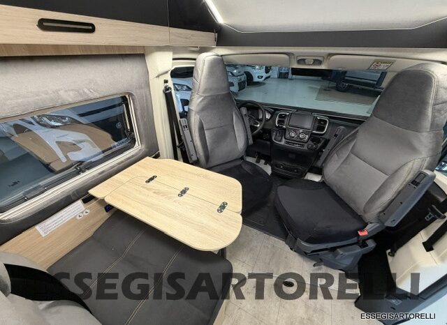CHAUSSON NEW FIAT SPORTLINE V 594 2027 VAN 599 CM AUTOMATICO pieno