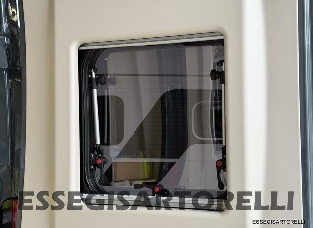 CHAUSSON NEW FIAT SPORTLINE V 594 2027 VAN 599 CM AUTOMATICO pieno