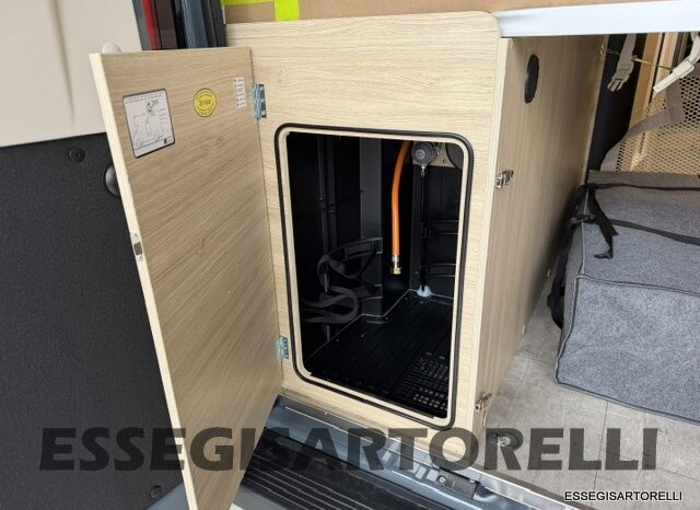 CHAUSSON NEW FIAT SPORTLINE V 594 2027 VAN 599 CM AUTOMATICO pieno