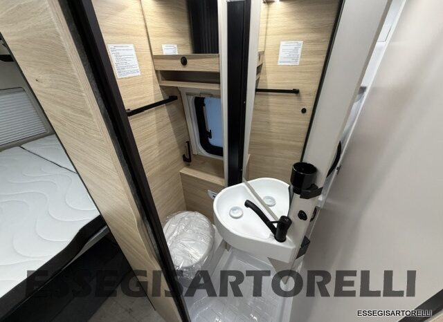 CHAUSSON NEW FIAT SPORTLINE V 594 2027 VAN 599 CM AUTOMATICO pieno