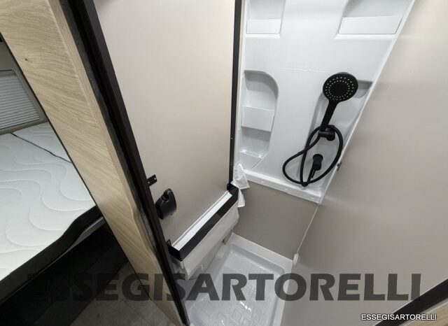 CHAUSSON NEW FIAT SPORTLINE V 594 2027 VAN 599 CM AUTOMATICO pieno
