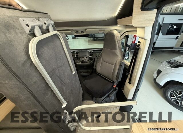 CHAUSSON NEW FIAT SPORTLINE V 594 2027 VAN 599 CM AUTOMATICO pieno